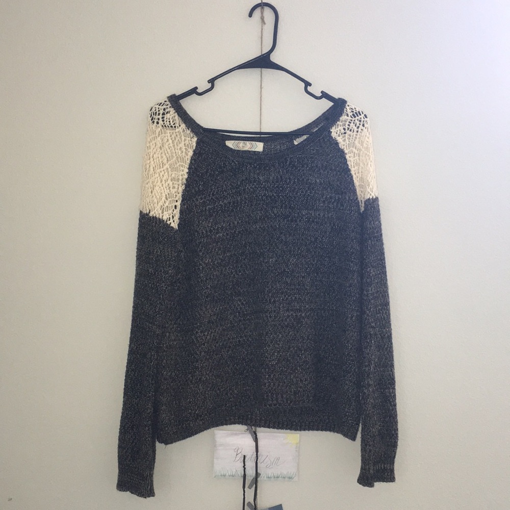 Light weight sweater.